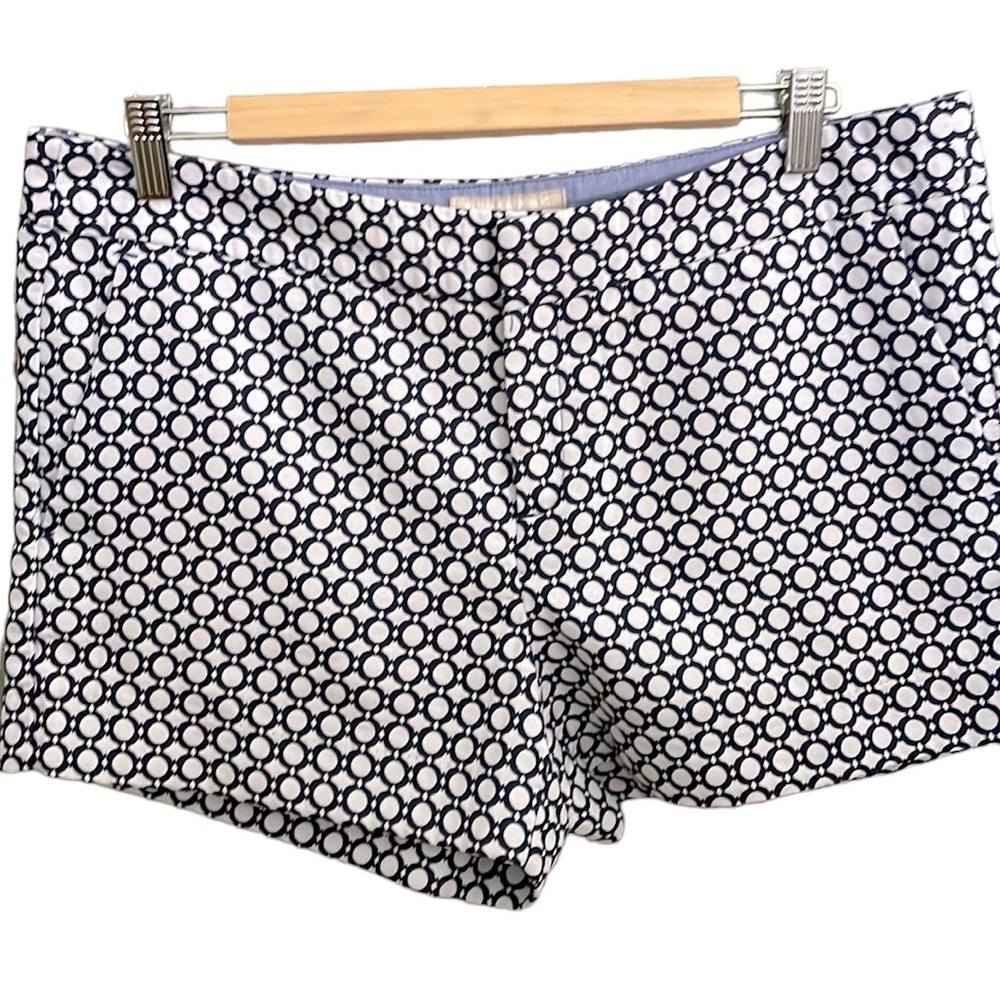 Banana Republic Hampton Fit NWOT Navy Blue & White Polka Dot Shorts, Size 12
